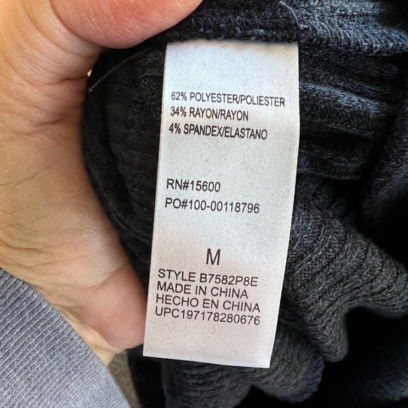 Democracy size M mock turtleneck with gathered band at hips. Ribbed navy blue - Picture 8 of 8